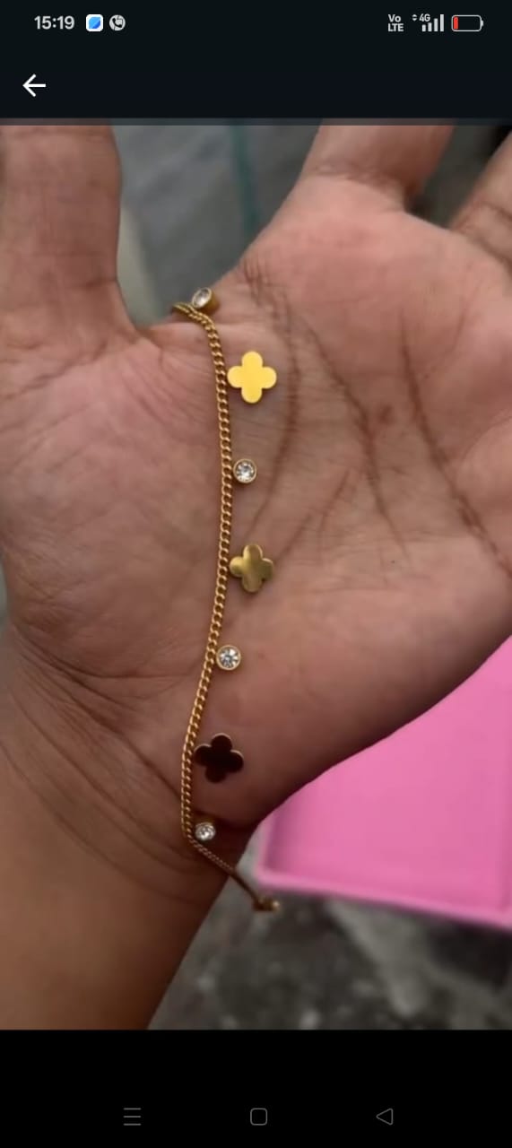 Clover Charm Bracelet