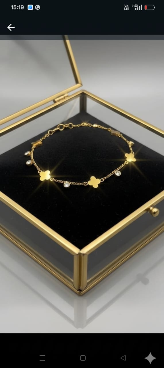 Clover Charm Bracelet