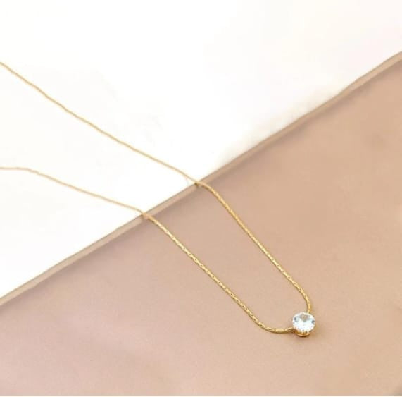 solitaire pendant necklace