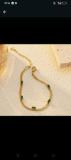 Emerald serpentine bracelet