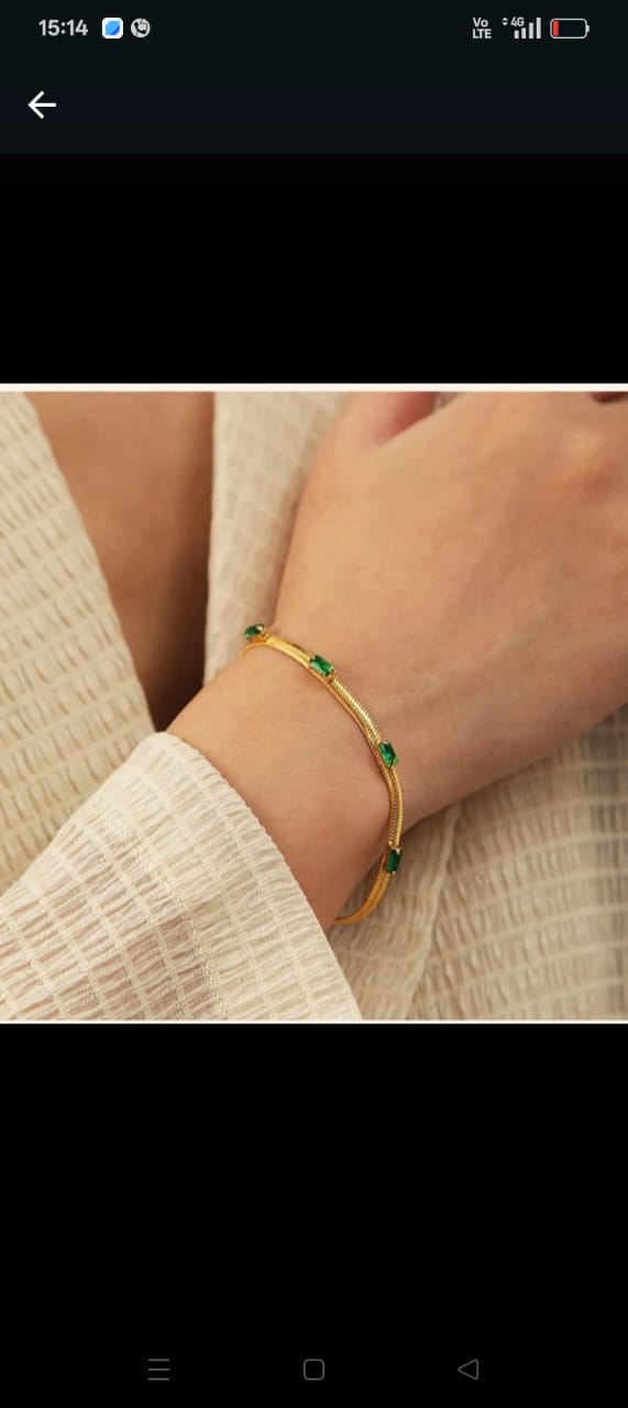 Emerald serpentine bracelet