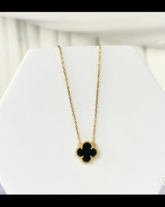 Clover Necklace